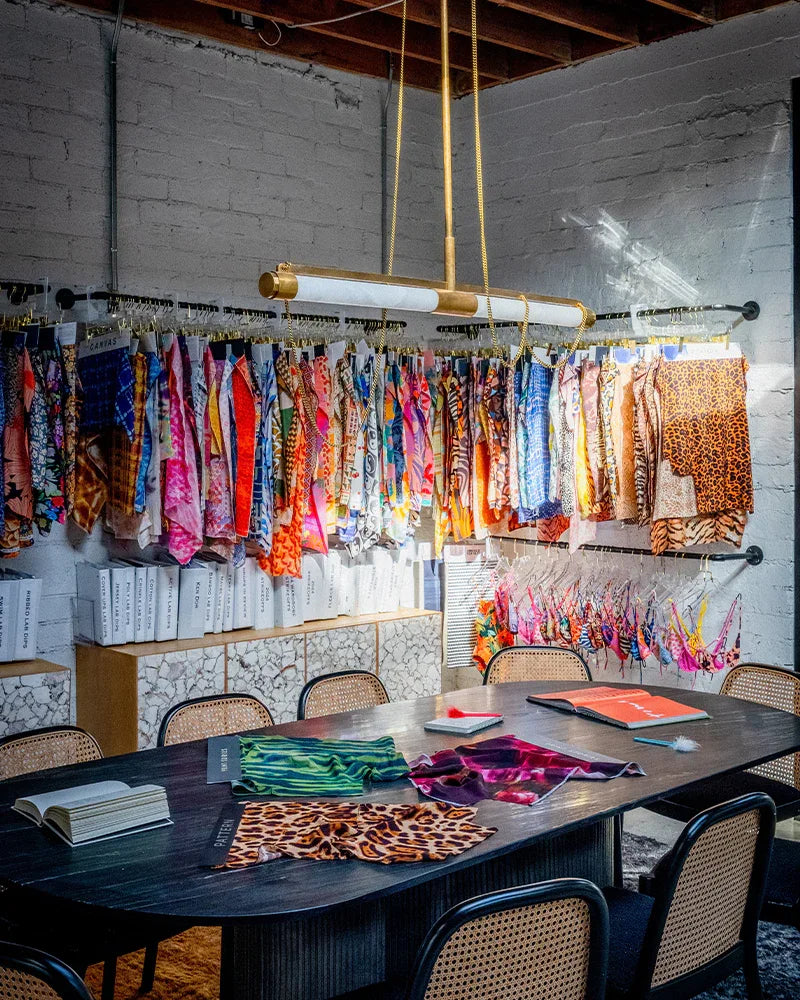 LED Tubular Alabaster Shades Ceiling Pendant Lamp 49" with long chains | Brass Vintage Simple Pendant Lamp