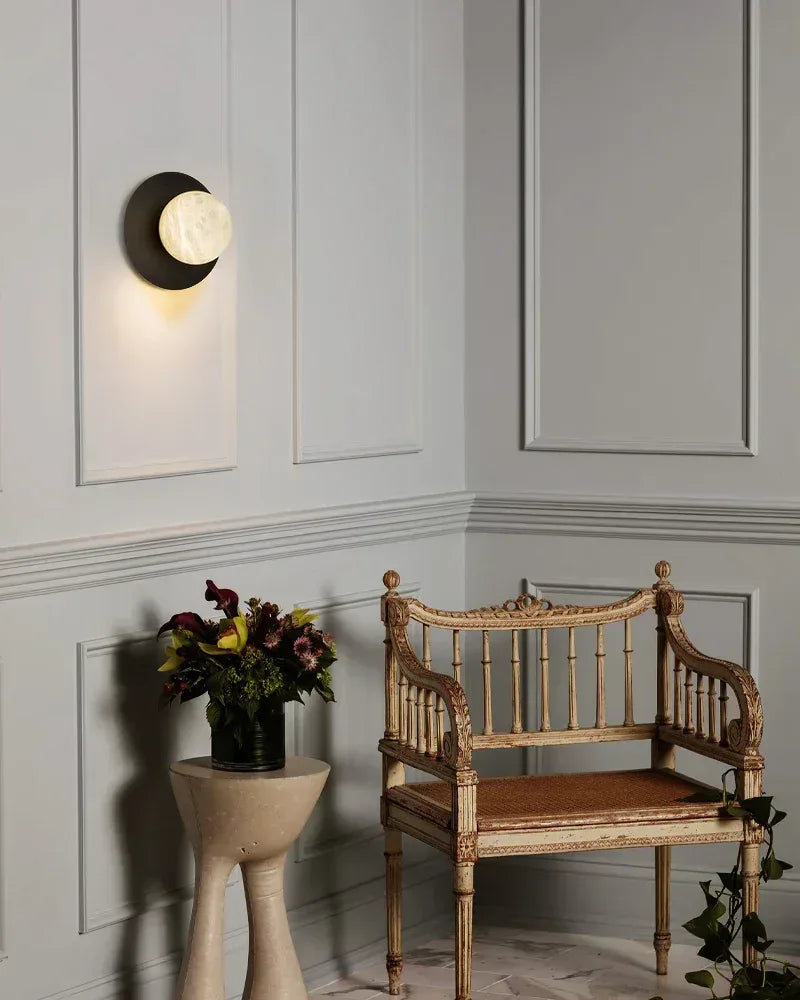 Modern Alabaster Globe LED Wall Light Fxitures with Black Iron Textured use for hallway Flush Mounted Wall Sconce Lamp