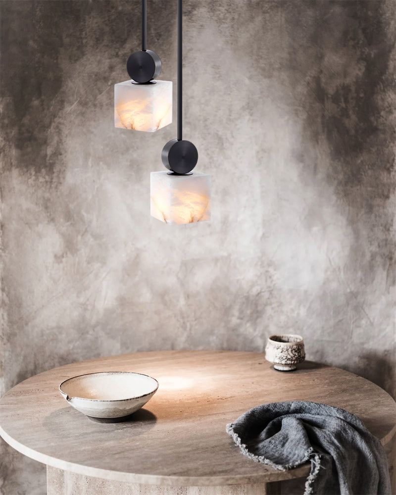 Elegant Adjustable Cable Brass/Black Alabaster Round Pendant Lamps for Dining room