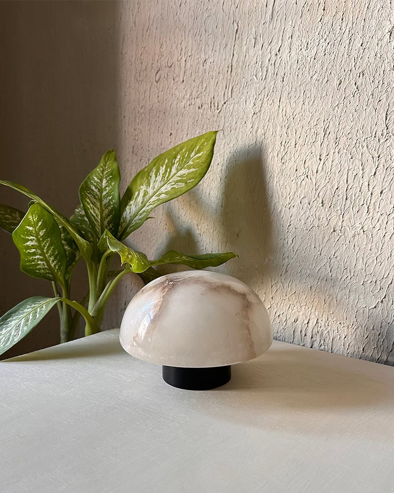 LightsStory Series Alabaster Mushroom Cap Table Lamp. Hand-Carved Natural Stone. Matte Black and Brass for Side Tables, Mantels, and Nightstands Modern Table lamp