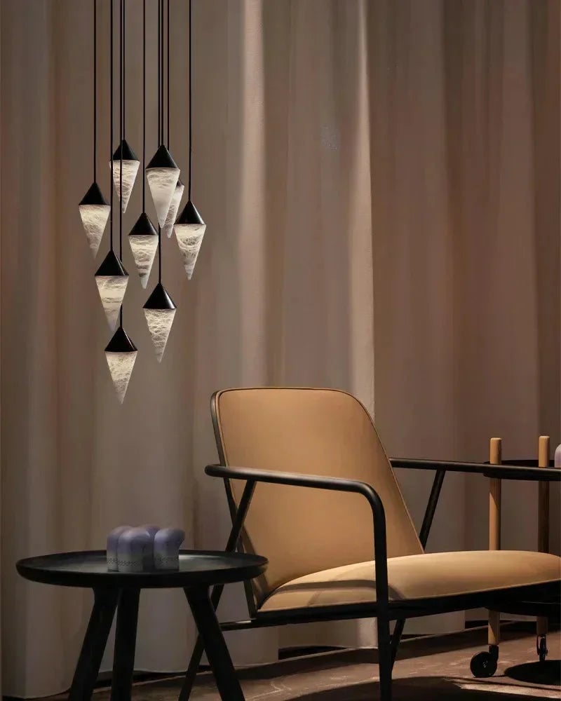 LightsStory Series Geometric Pendant Light | Cluster Cone Natural Alabaster and Lacquered Brass, Lacquered Brass and Black Metal for Dining Rooms and Entryways Modern Pendant lamp