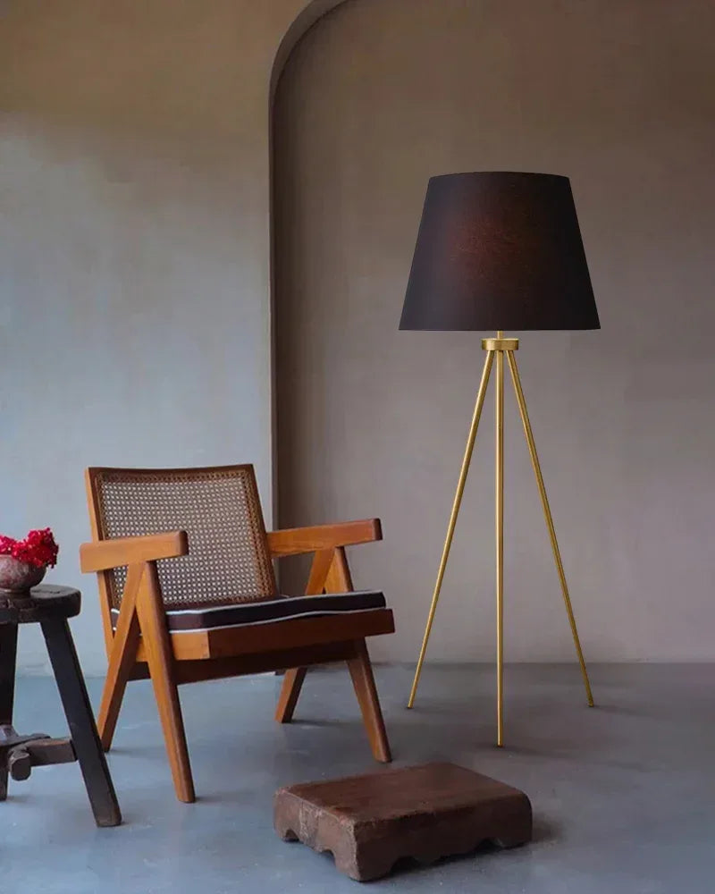 White/Black Linen Shade LED High Standing Floor Lamp in Brass/Black/Silver tripod American standing floor lamp