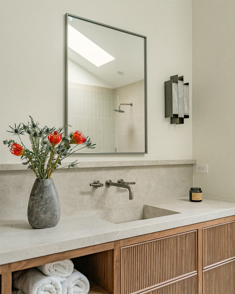 LightsStory Alabaster Rectangle Wall Sconce - Iconic Serene White