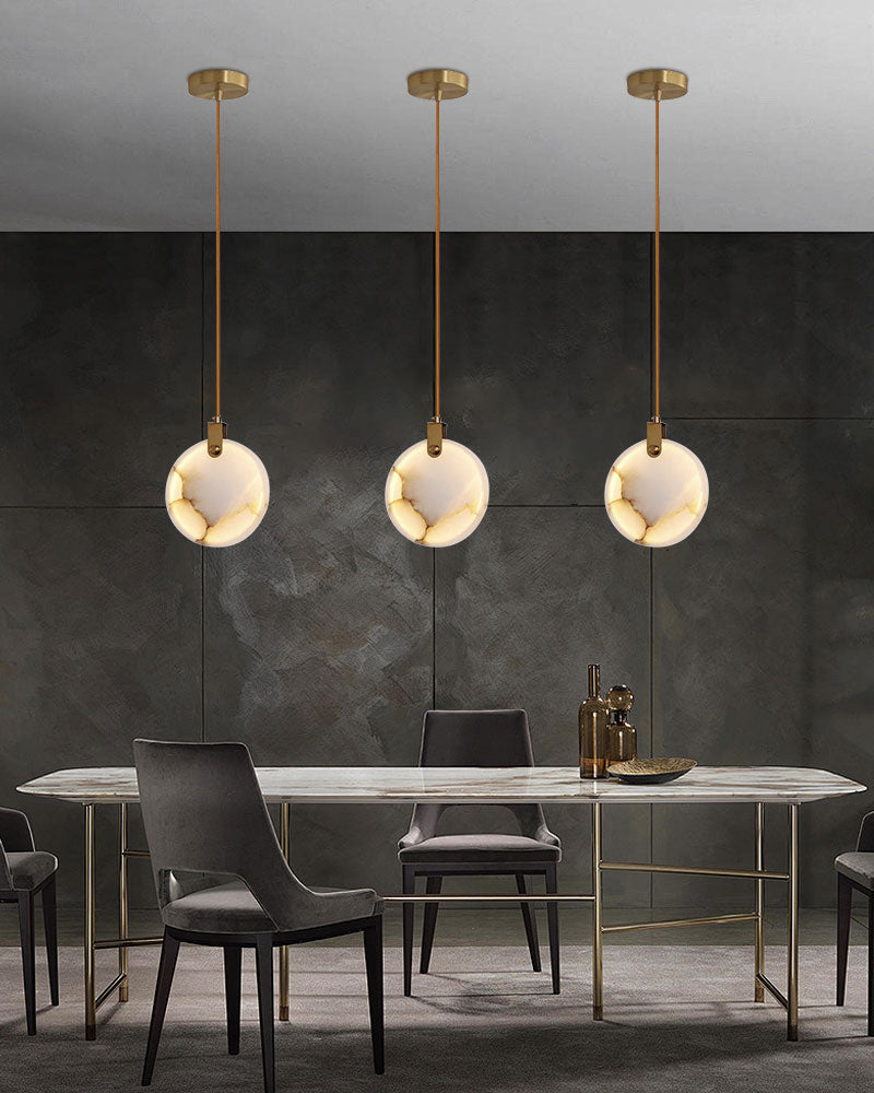 Single alabaster led pendant lamp in brass